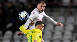 Andrej Stojčevski (dole) v drese MŠK Žilina.