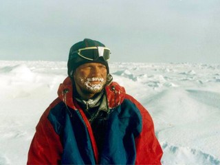 Peter Valušiak.
