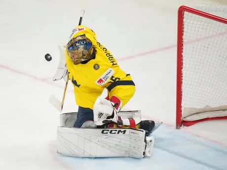 Jacob Markstrom v zápase semifinále Švédsko - USA na MS 2025 v hokeji 