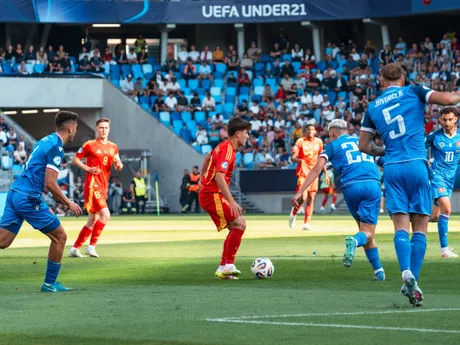 Momentka zo zápasu Slovensko - Španielsko v skupine A na EURO U21 2025 (ME vo futbale do 21 rokov 2025).